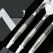 Warwolf2.jpg Dynasty A-Flow Black Line "Warwolf" Nakamura Shuntaro - Softdart