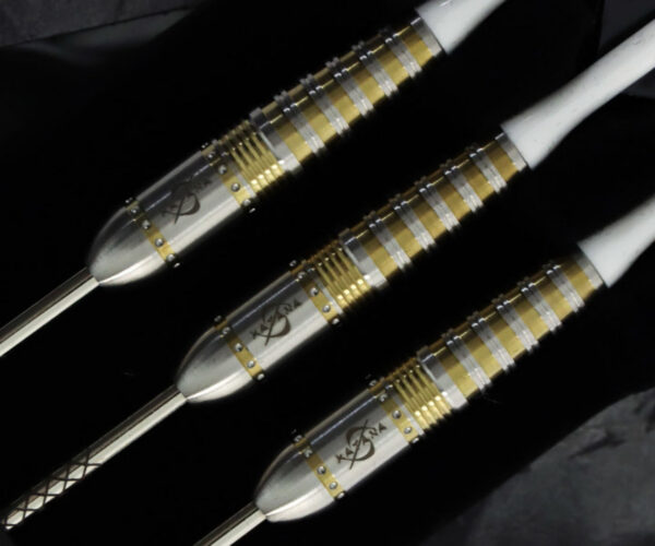 dnd1143_04.jpg Dynasty Katana Ortega 2 Nobuhiro Yamamoto - Steeldart